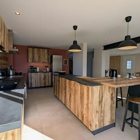 Landhaus Spacieux Pour 10 Pers. Avec Grand Jardin A