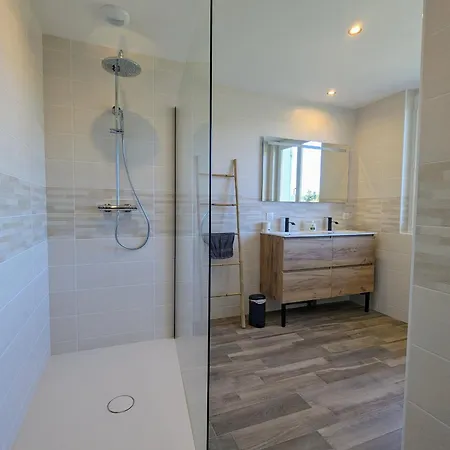 Spacieux Pour 10 Pers. Avec Grand Jardin A - Fr-1-582-528 Tence