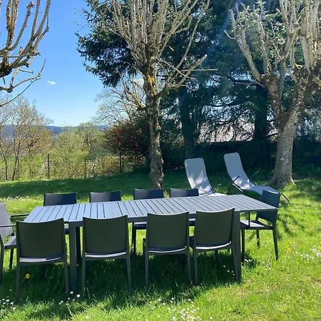Spacieux Pour 10 Pers. Avec Grand Jardin A *