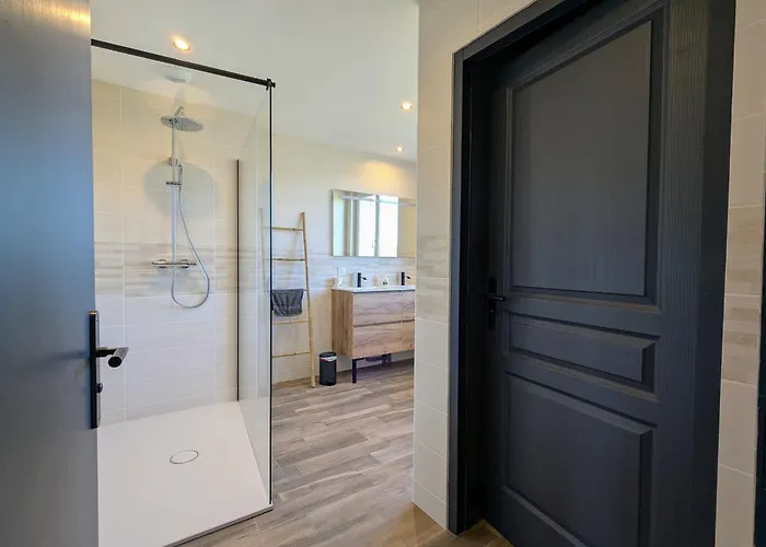 Spacieux Pour 10 Pers. Avec Grand Jardin A - Fr-1-582-528