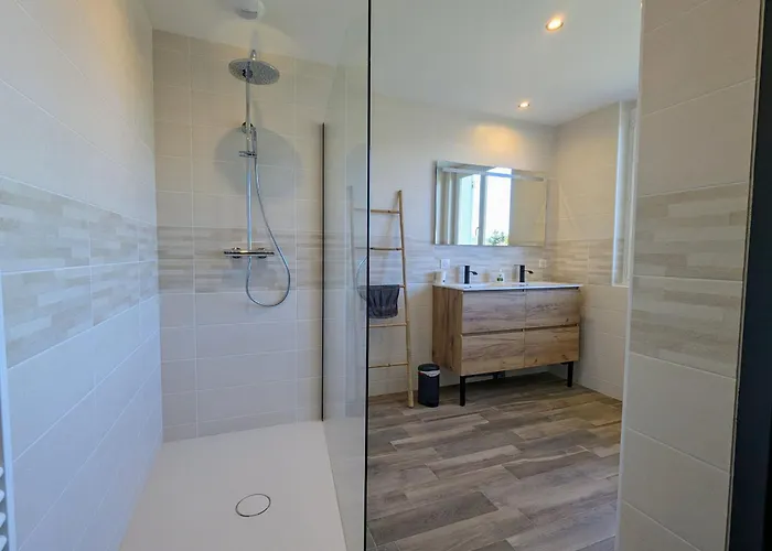 Spacieux Pour 10 Pers. Avec Grand Jardin A - Fr-1-582-528 Tence